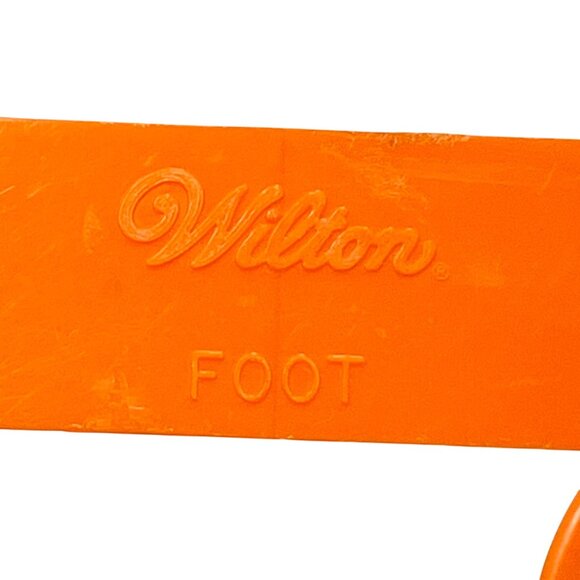 Wilton 1993 Foot Shaped Cookie Cutter Orange vintage - Picture 2 of 5